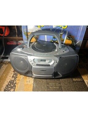 Phillips Az1007 Cd/radio/recorder For Parts Cd Works Speakers Do Not